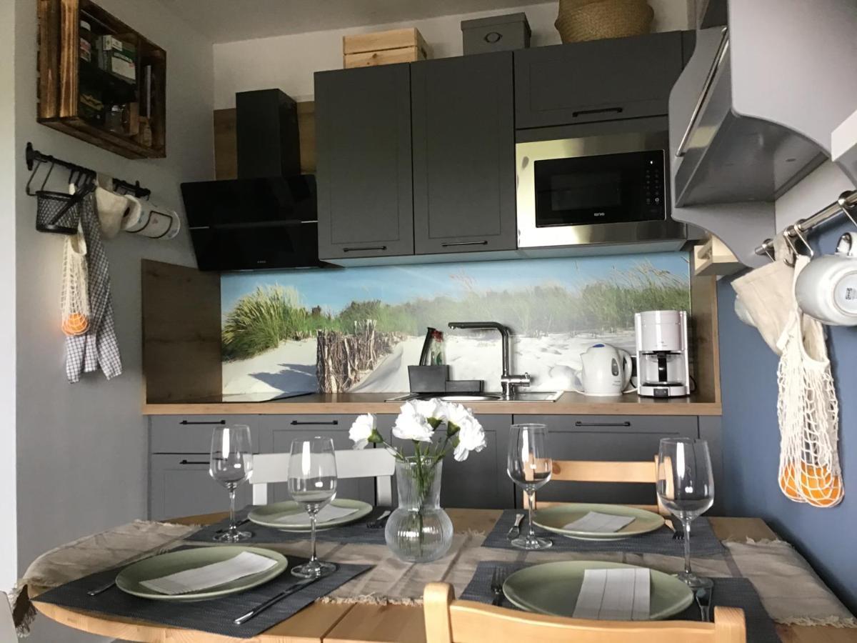 Liebevoll Eingerichtete Ferienwohnung Luettje Koje ドルヌム エクステリア 写真
