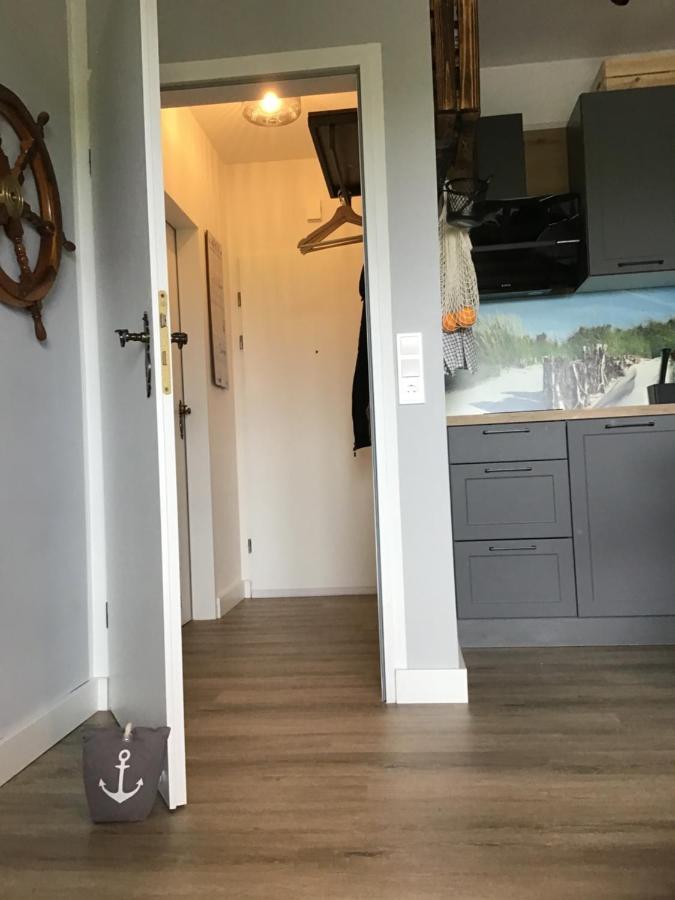 Liebevoll Eingerichtete Ferienwohnung Luettje Koje ドルヌム エクステリア 写真