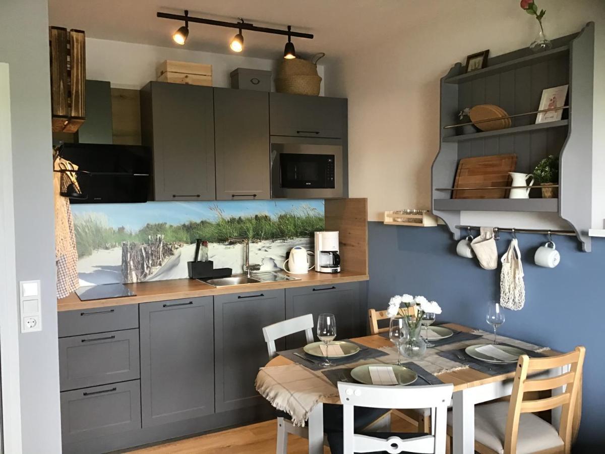 Liebevoll Eingerichtete Ferienwohnung Luettje Koje ドルヌム エクステリア 写真